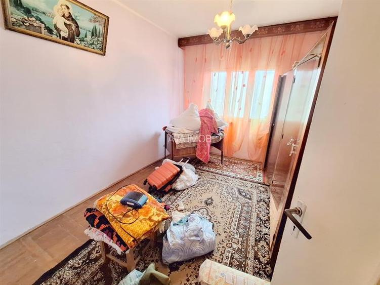 Apartament 4 camere, 2 bai, 80 mp, zona Narcisa - 3