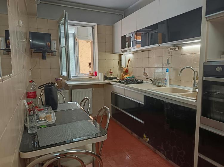 2 camere/ 3 balcoane/ Sos Giurgiului/ centrala