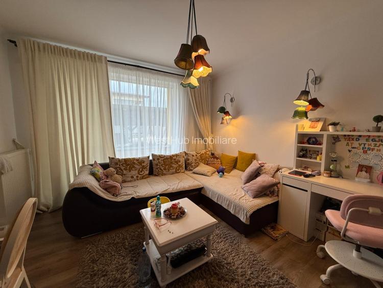 Apartament 2 camere, utilat si mobilat, 2 locuri de parcare - Hotel IQ Comision0 - 3