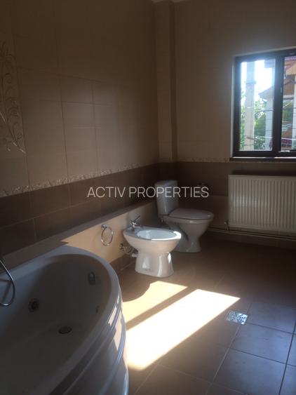 Vila 2005,metrou Brancoveanu 14 min, P+1, su 200mp, 5 camere,3 bai, teren 200 mp - 11