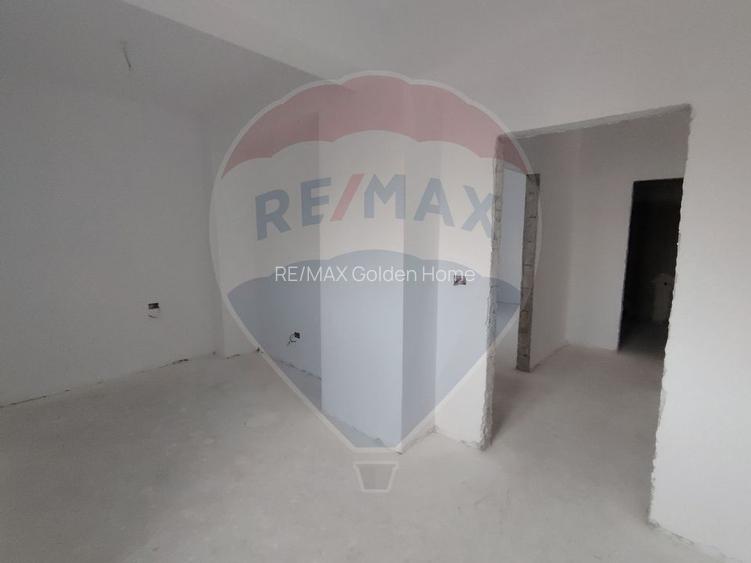 Apartament cu 3 camere ETAJ 2 - 4