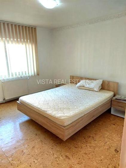 Particular vand apartament 2 camere decomandat Racadau. - 2