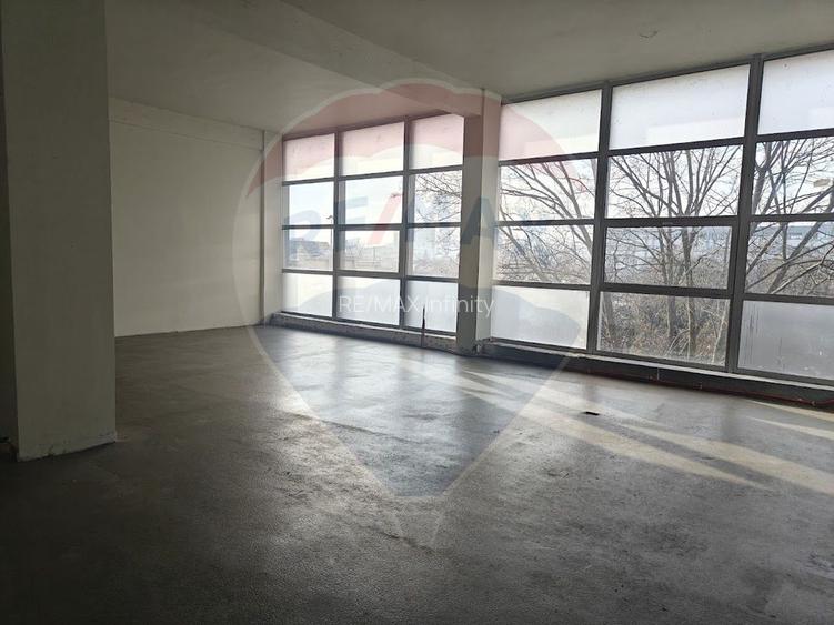 Spațiu comercial de 302.5mp de închiriat în zona Bulgaria - 2