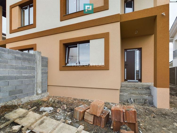 Duplex în Moșnița Nouă, în spate la Castel - 6