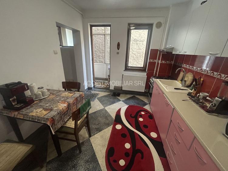 Apartament 3 camere Central - 2