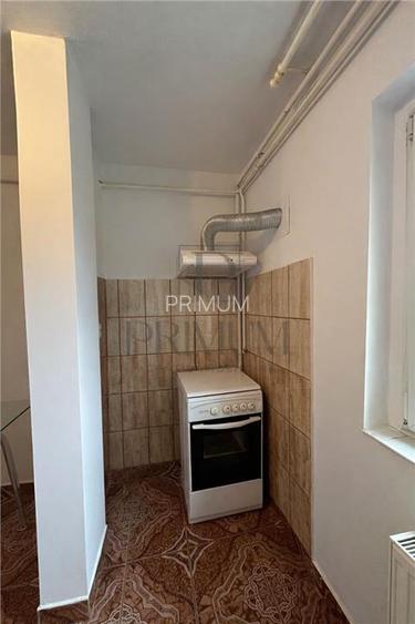 SIMION BARNUTIU - PARTER INALT - 3 CAMERE - 2 BAI - CENTRALA PROPRIE - BALCON - - 9
