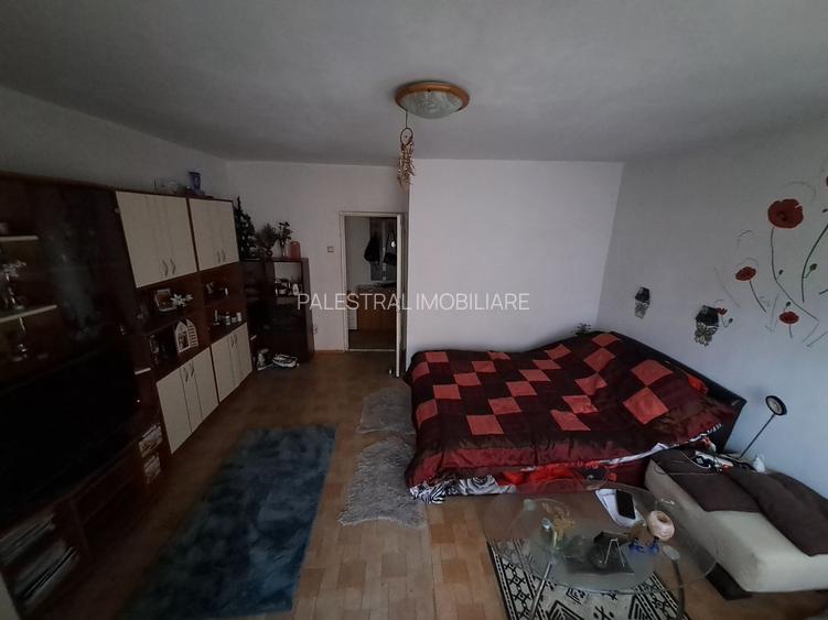 Garsoniera Racadau-intrare,decomandata,mobilata,89000 Euro - 2