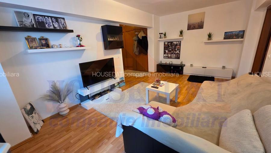 Vanzare apartament 2 camere Calea Mosilor, vedere spate - 3