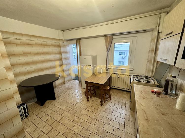 3 camere Aviatiei - 3