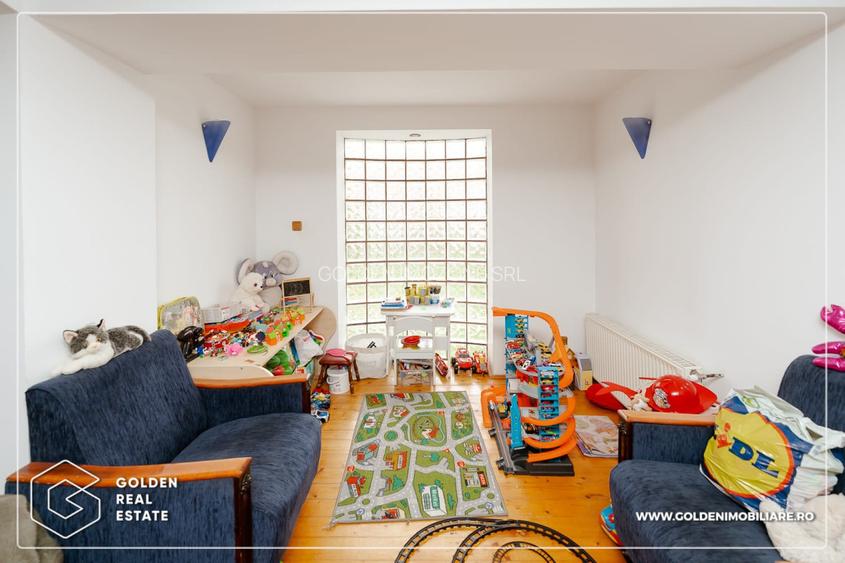 Casa, Peciu Nou, 267 mp utili, 3450 mp teren, panouri fotovoltaice, comision 0% - 7