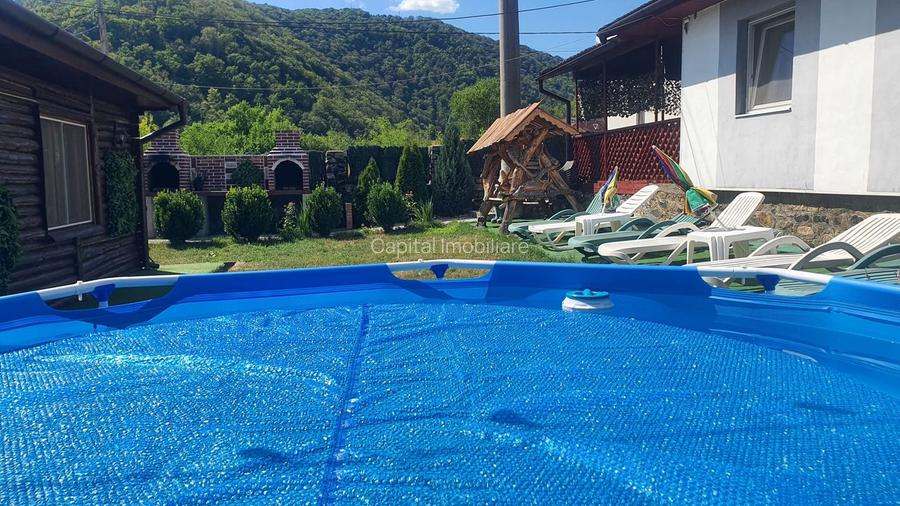 2 Cabane complet utilate, Dubova, Valea Ponicovei - 2