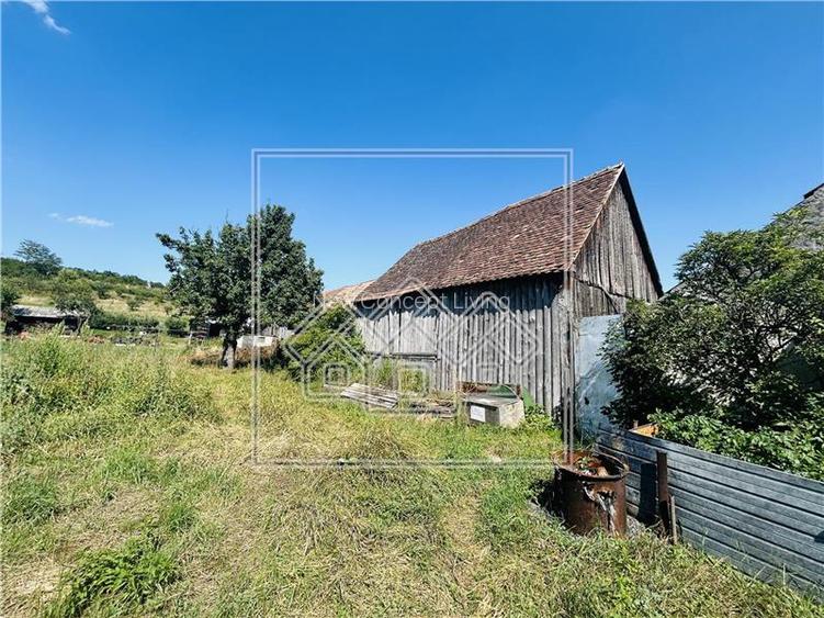 Casa la tara, teren mare, mobilata si utilata, zona foarte linistita - 7