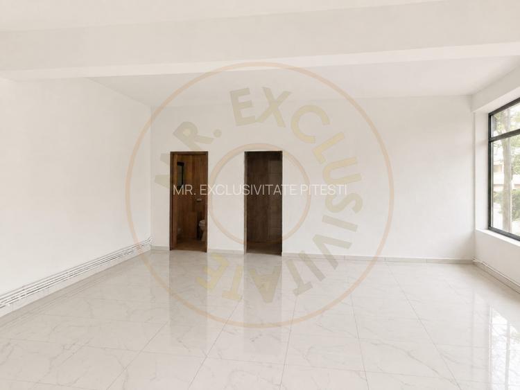 DE INCHIRIAT - renovat - parter si etajul 1 - stradal - 5
