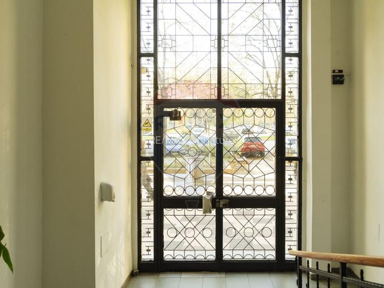 De inchiriat Apartament cu 3 camere în zona P-ta Alba Iulia - 39