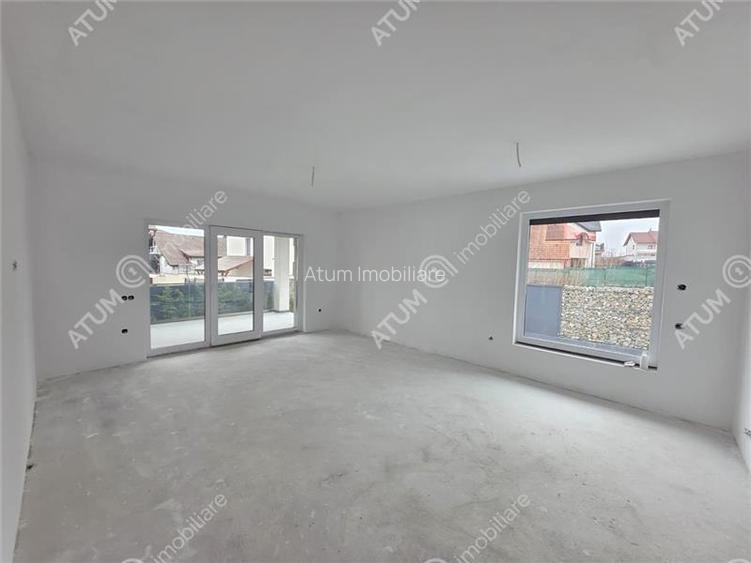 Casa individuala cu 4 camere si curte libera de 330 mp in Selimbar - 10