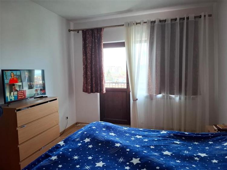Apartament 3 camere, et 3, CT, balcon mare, doua bai