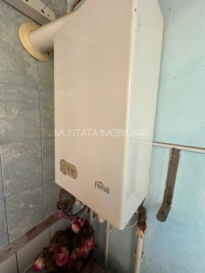 - Apartament 2 camere confort 1 decomandat Calarasi 4 - 5