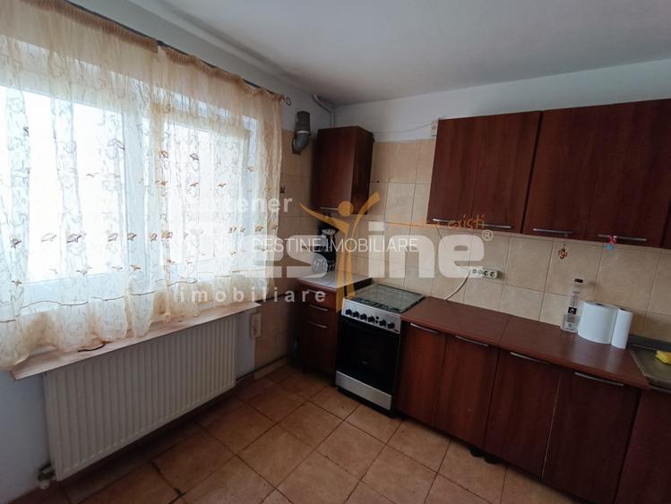 Apartament 3 camere, decomandat, langa Mall Vitan - 2