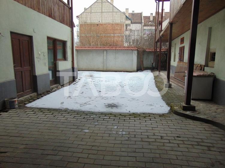 Pensiune cu 19 camere de inchiriat in Sibiu zona Centrala - 26
