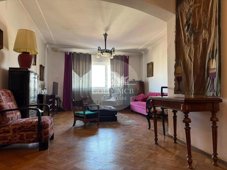 3 Camere Piata Universitatii - 13