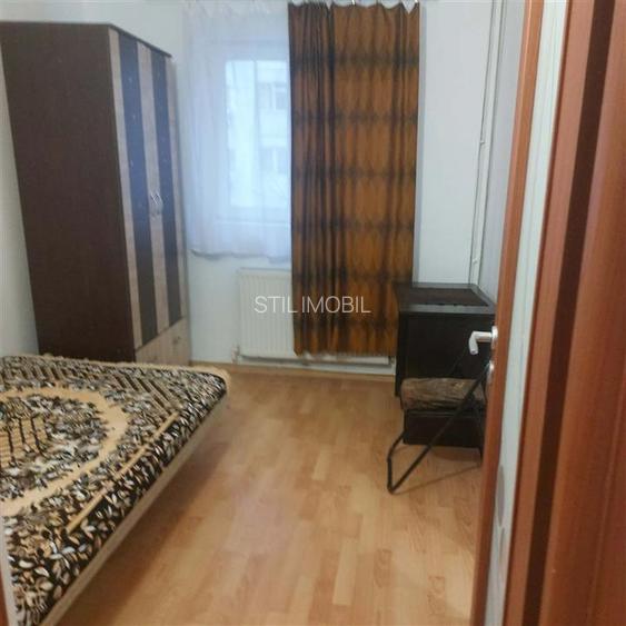 Apartament semidecomandat cu 3 camere - Mircea cel Batran - 399EUR - 5