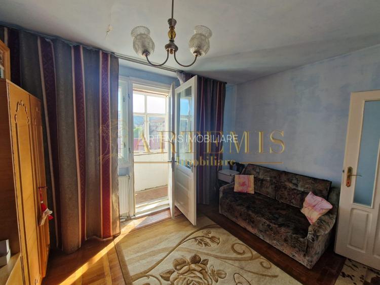 Apartament de 3 camere, decomandat, 66 mp., zona Sens - 7