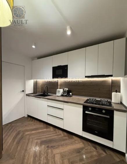 Apartament 3 camere - LA CHEIE - zona STEFAN CEL MARE  - 7