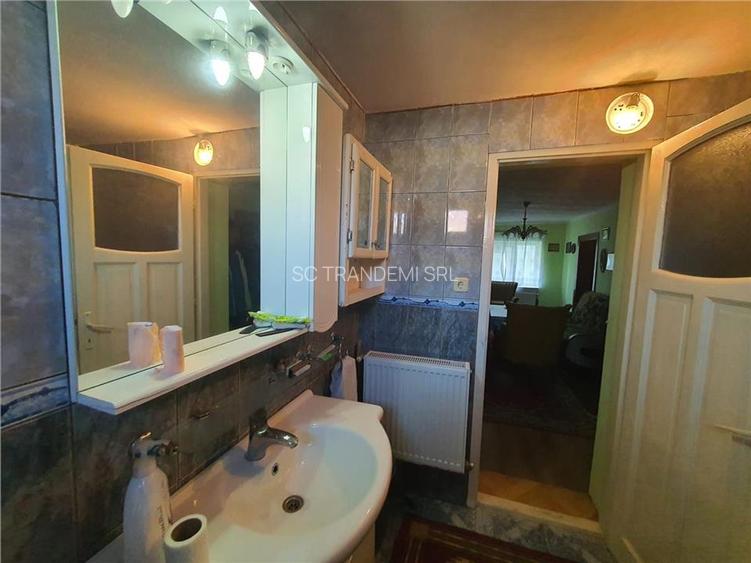 Casa singur in curte cu  700mp teren in orasul Avrig, 25km distanta de Sibiu - 14