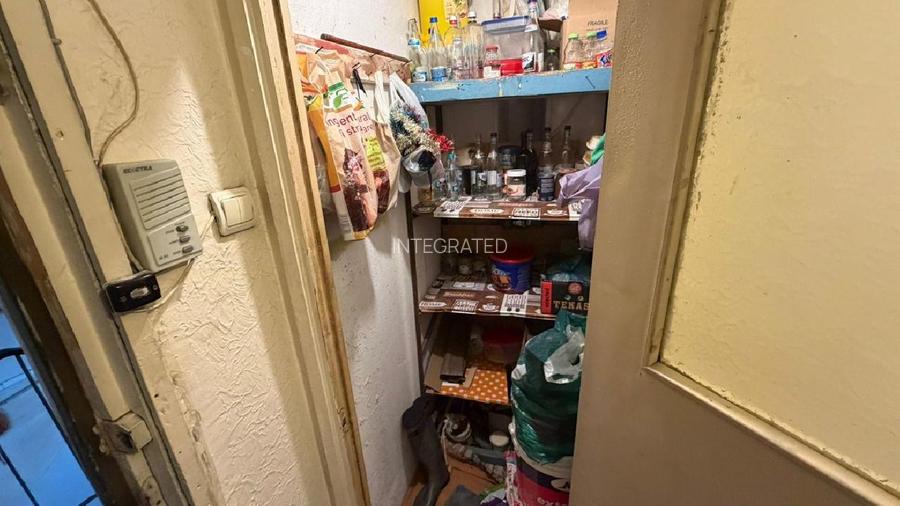 Piata PECO - str. Turnu Magurele, Apartament decomandat cu 3 camere - 65 mp - 4