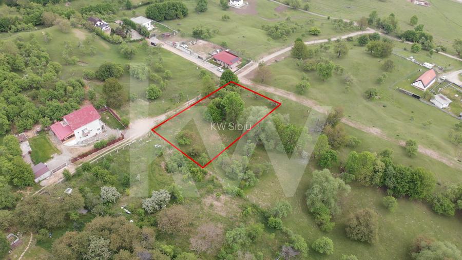 Teren intraviln în Cisnădioara –  Panoramă  spre Cetate si muntii Fagaras - 4