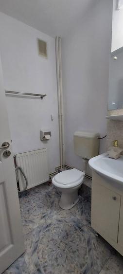 Parcul Trandafirilor, garsoniera in bloc de apartamente, loc parcare