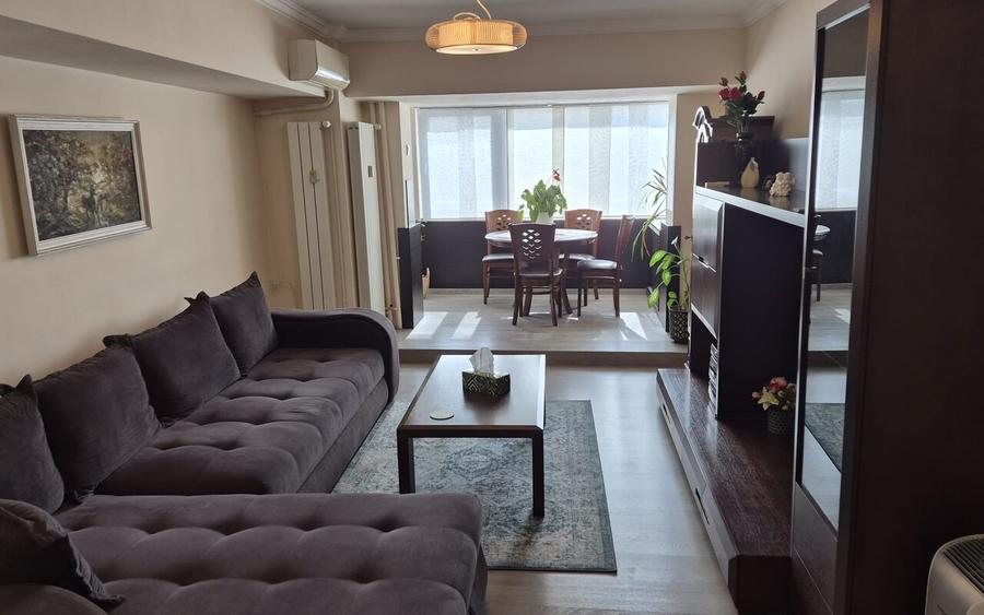 Pța Alba Iulia 3camere +terasă mare