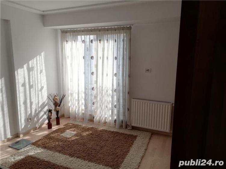 Vanzare Apartament 3 Camere Decebal bloc din 2009