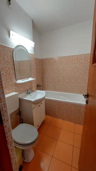 Braila 3 camere zona zero de inchiriat( vanzare)mobilat zugravit si igienizat