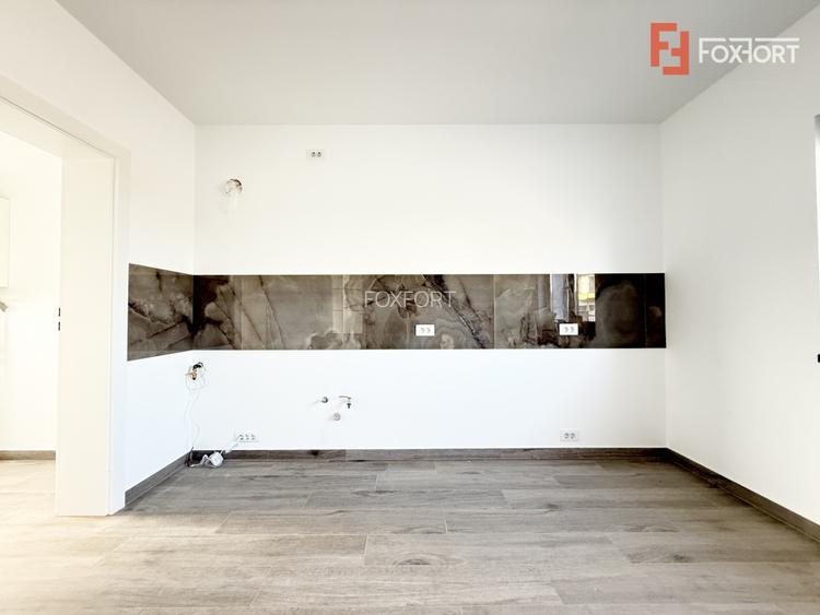 Casa individuala cu 4 camere, situata la drum asfaltat in Sacalaz - 11