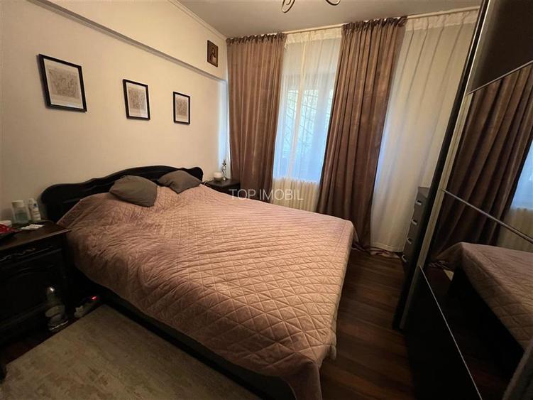 Vanzare apartament cu 3 camere - Podu Ros - 3