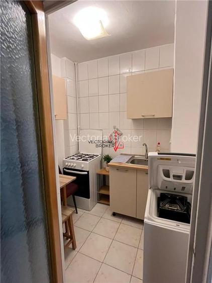 Garsoniera cocheta Titan Piata Minis 12 minute Metrou - 6