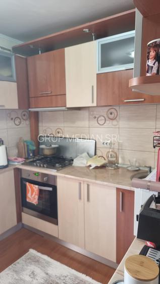 Apartament 3 camere de vanzare - Ostroveni, zona Pieței, decomandat, 71,29 mp - 9