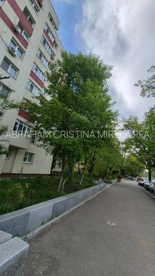 Inchiriere apartament 2 camere, decomandat, Aparatorii  Patriei - 21