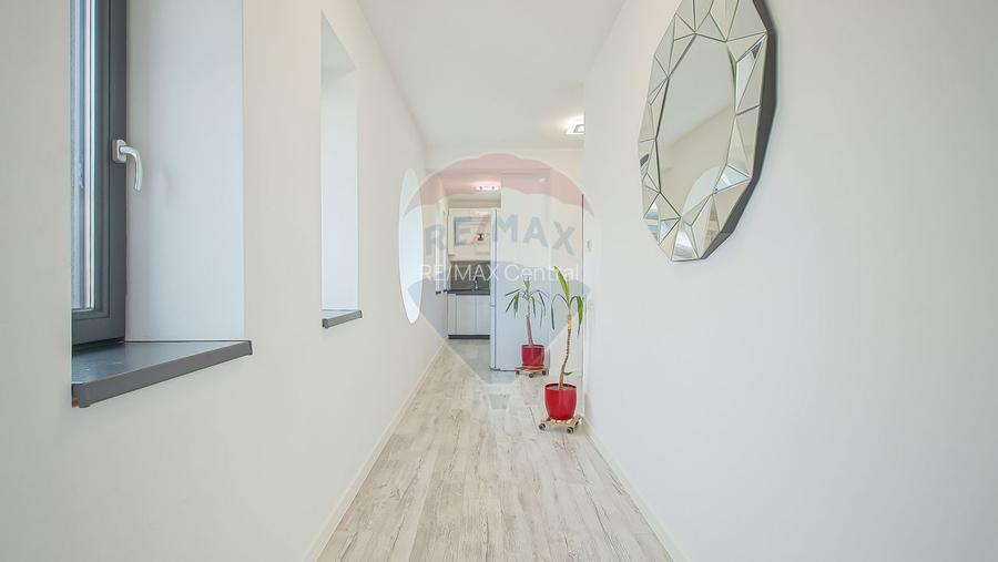 Casă premium cu 270 mp utili, 7 camere ,curte generoasă în Bartolomeu - 26