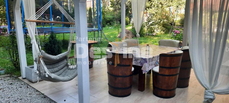 Casa  mare de vanzare - 15