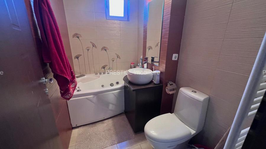 Apartament cu 4 camere de vanzare in zona Splaiul Crisanei - Oradea - 7