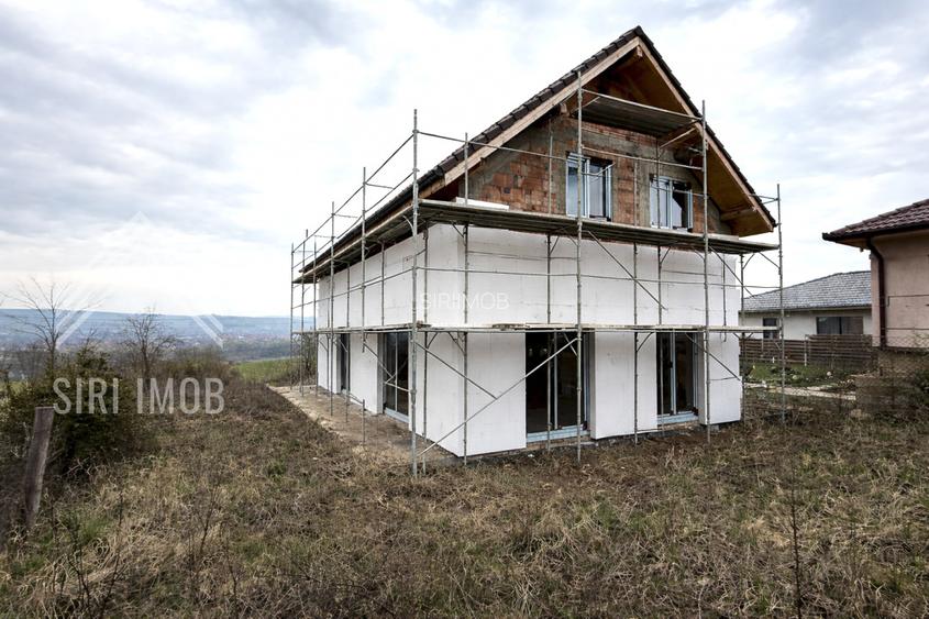 Casa individuala Jucu de Sus, garaj+2parcari, 3 dormitoare, 3 bai, gradina - 2