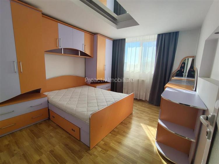 Apartament cu 3 camere, Centru, 3c-4337 - 3