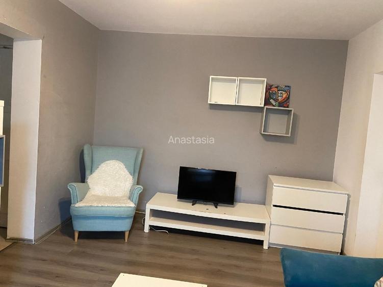 Închiriez apartament zona tomis 2 - 3
