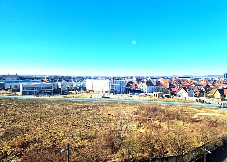 Mansarda pe un singur nivel 67 mpu, strada Siretului - 10