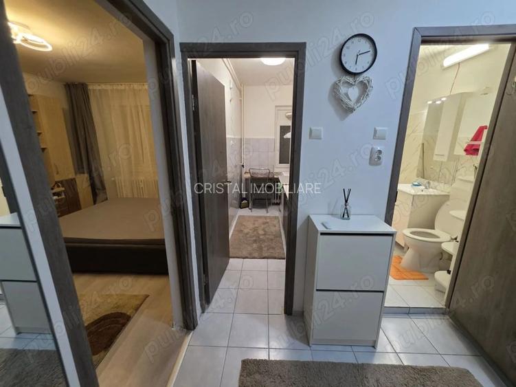 Garsonieră decomandată, parter înalt, mobilată complet, zonă liniștită Vitan - 3