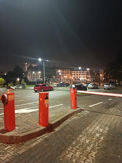 Vilă 6 camere în Centru Iași, 197mp, teren 330mp, deschidere dublă, zona zero - 11