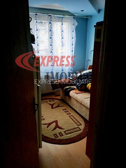 Dristor, Ramnicu Sarat, Piata, Metrou - 3