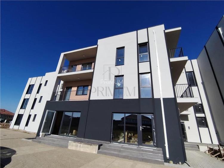 Apartament 2 camere - living 30 mp - balcon mare - camara - 12